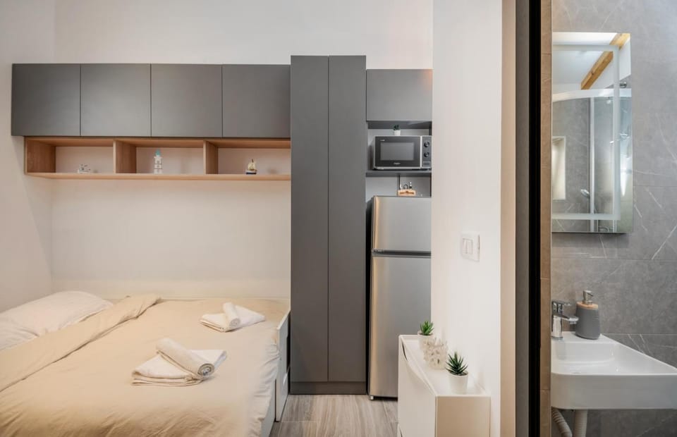 Bed, Photo of the whole room