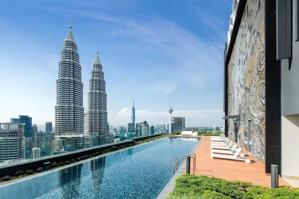 Day, Natural landscape, City view, Swimming pool