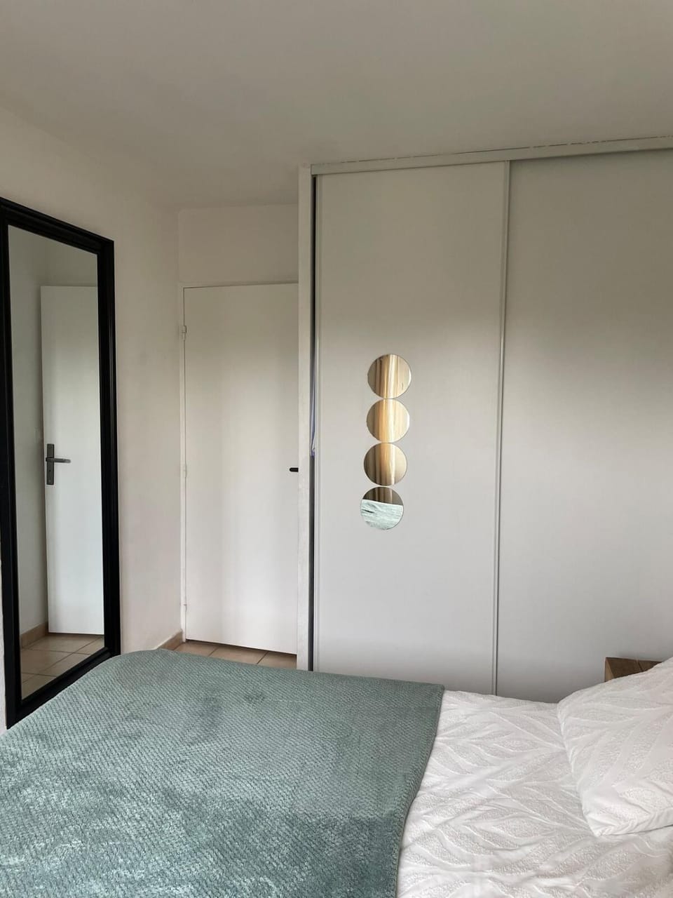 Bedroom, wardrobe