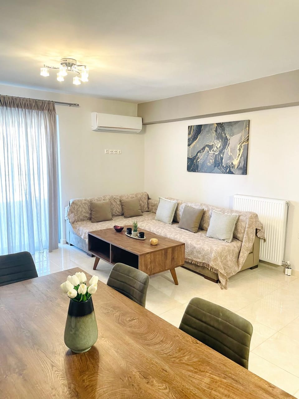 Living room, Seating area