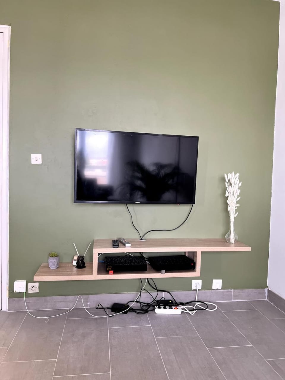 Communal lounge/ TV room, TV and multimedia