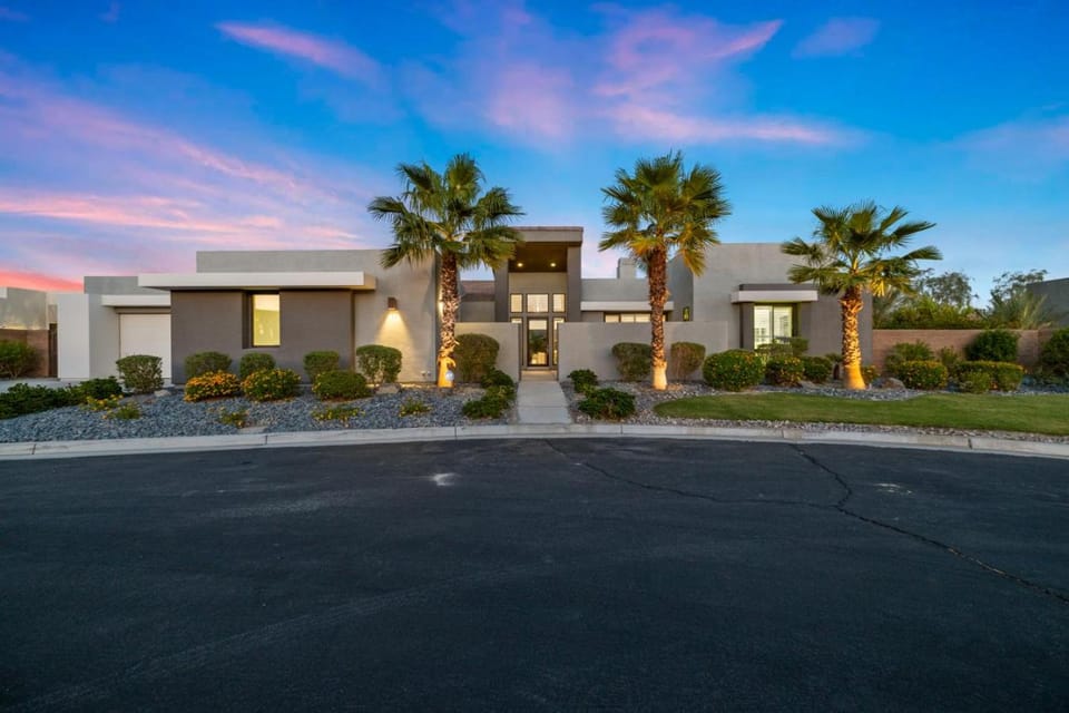Model Perfect Rancho Mirage Luxe Design 3900sf House in Thousand Palms