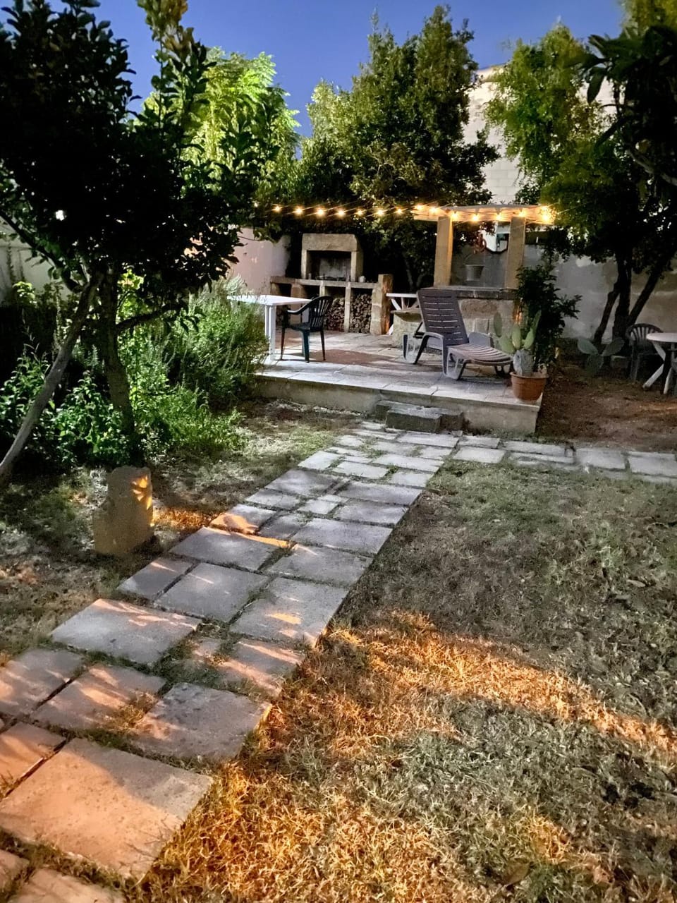 Property building, BBQ facilities, Garden