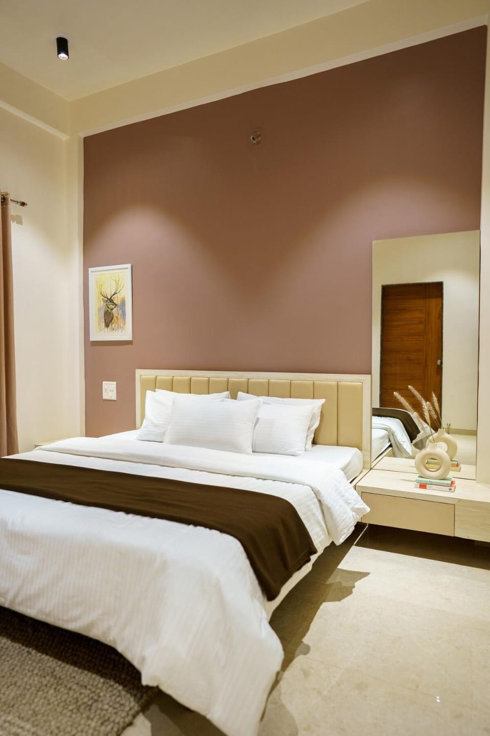 Botanica Stay 8-Acre Luxury Farm Villa in Gujarat
