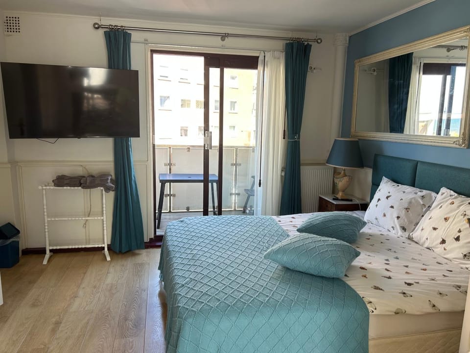 TV and multimedia, Bedroom