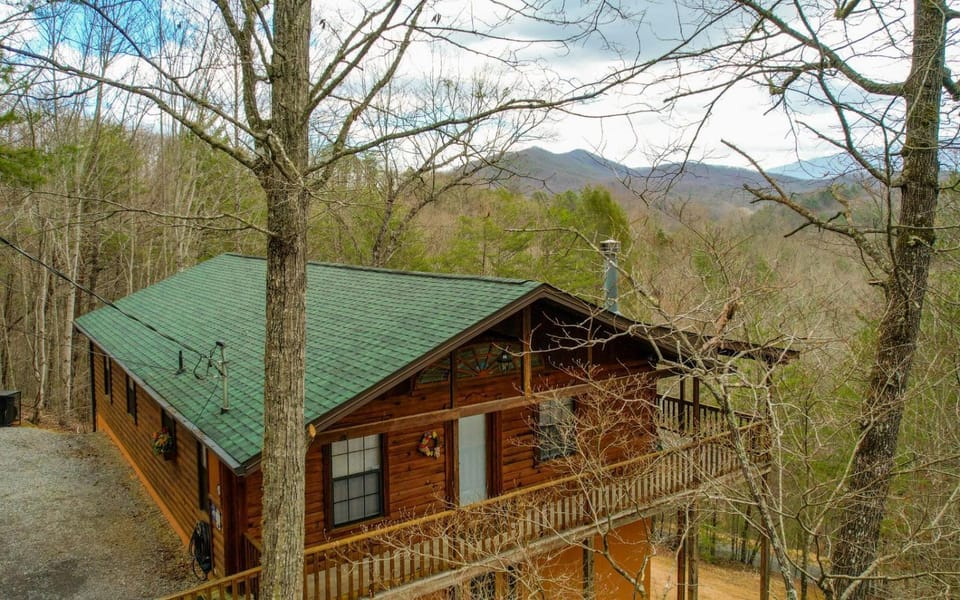 Mountain Paradise Villa in Sevier County