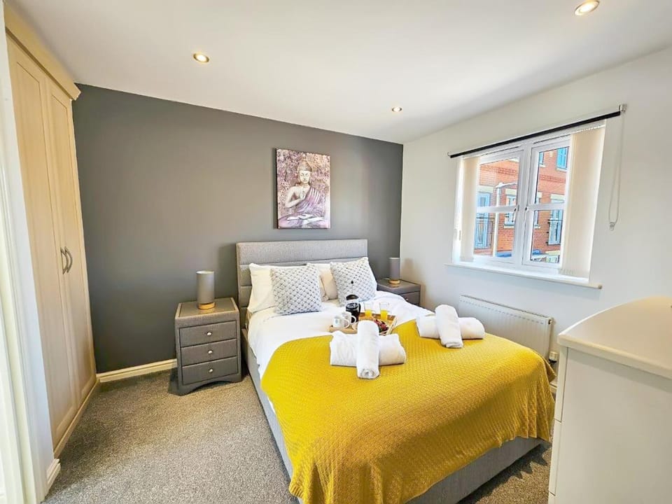 Bed, Bedroom