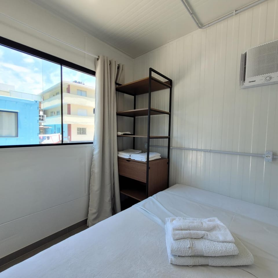 Quitinete Container 2 - Pântano do Sul Apartment in Florianopolis