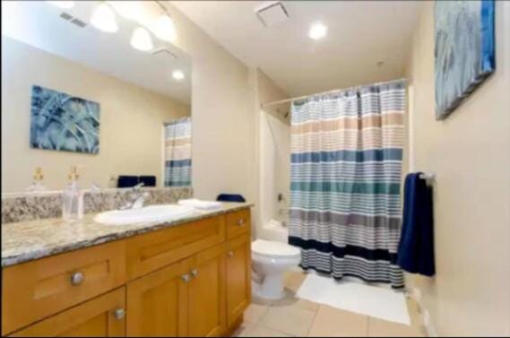 Spacious 2 Bedroom Apartment Near Disneyland and Anaheim Convention Center Apartment in Garden Grove