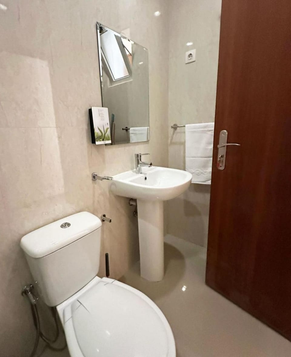 Toilet, Bathroom