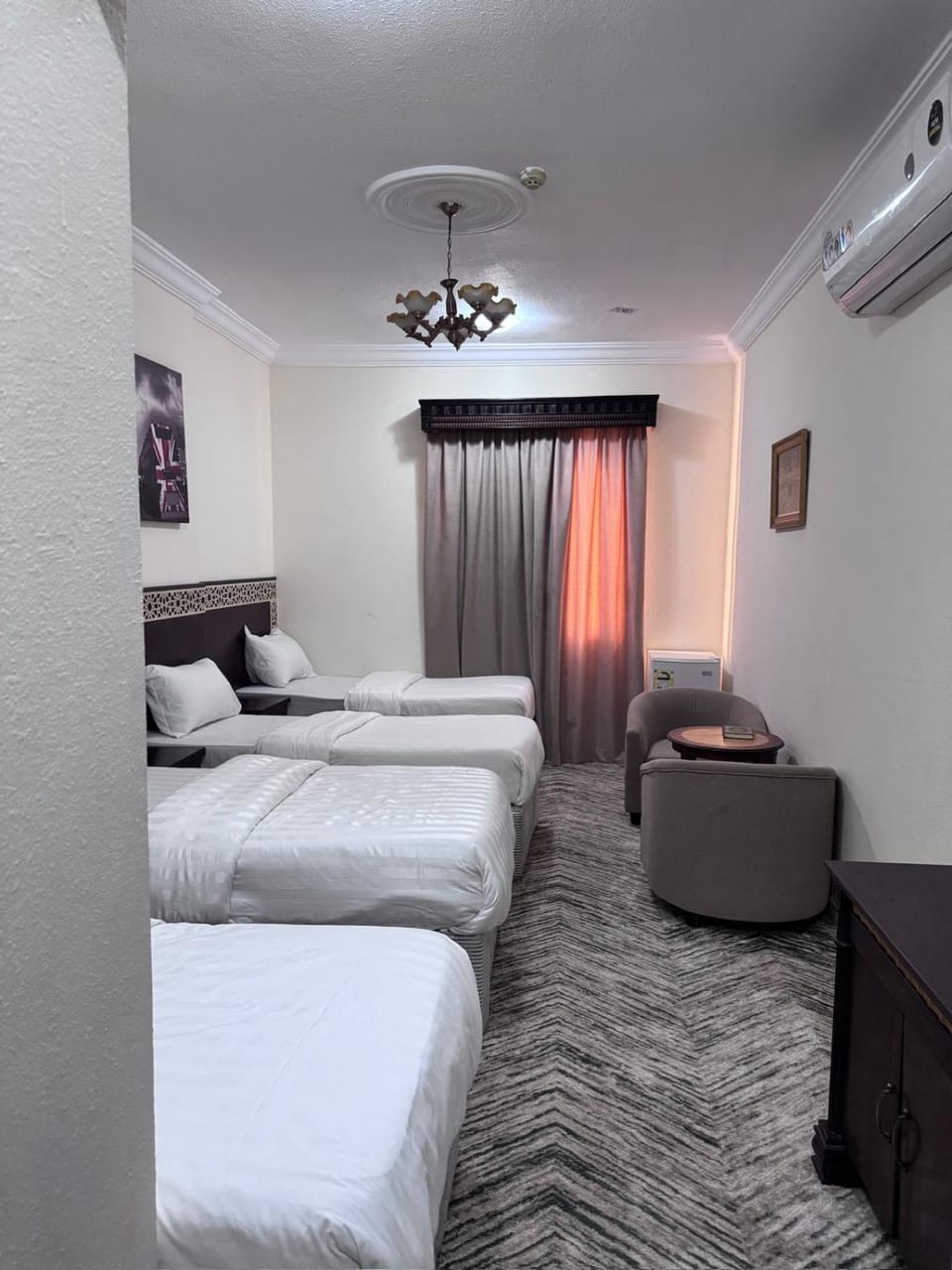 Photo of the whole room