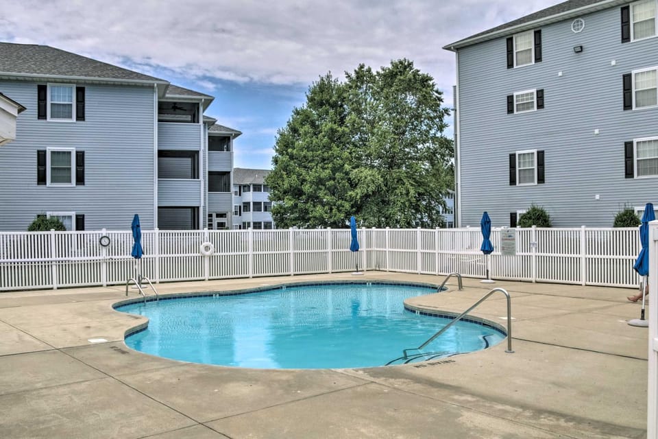 2 Mi to Rehoboth Beach: Condo w/ Pool Access! House in Rehoboth Beach
