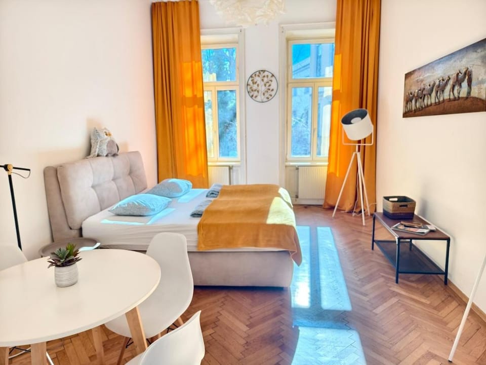 10 min center and Rathaus Apartment in Vienna