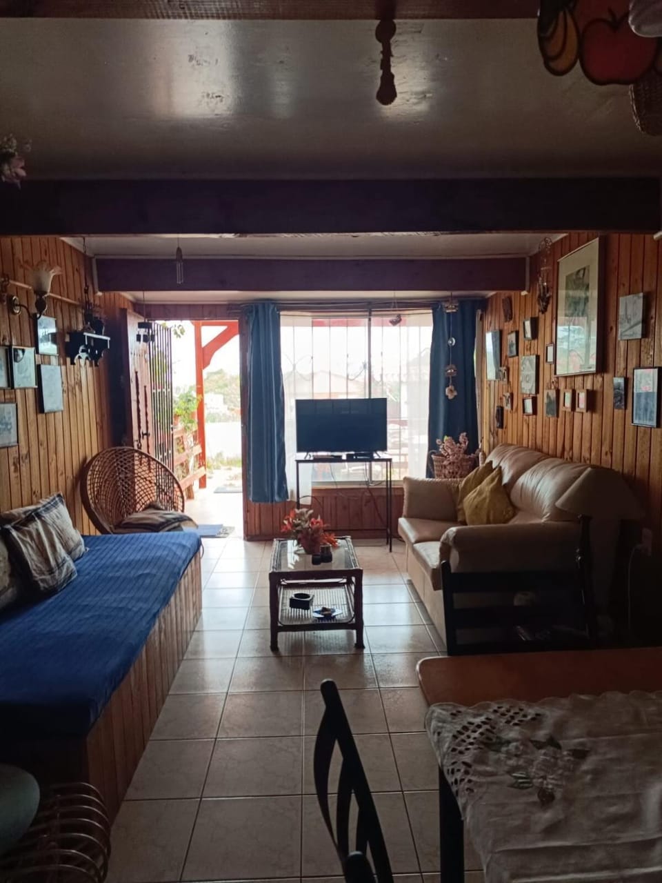 Communal lounge/ TV room, TV and multimedia, Living room