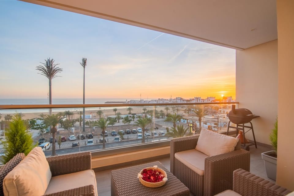 Balcony/Terrace, Beach, Sea view, Sunset