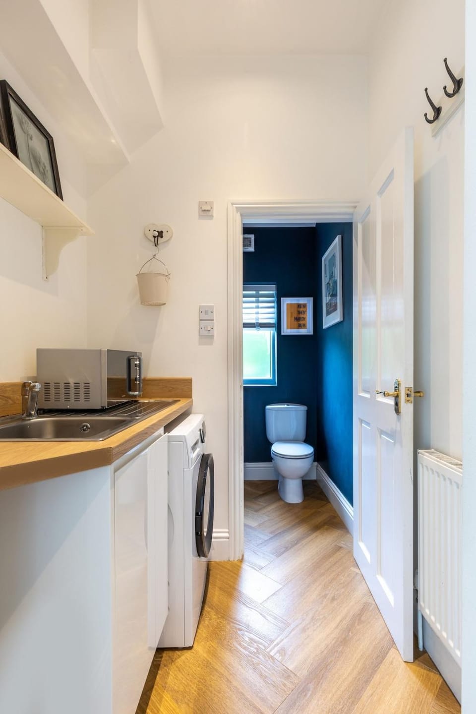 Bathroom, Kitchen or kitchenette