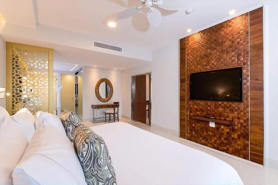 3BD Oceanfront Loft Garza Blanca Cabo Apartment in Baja California Sur