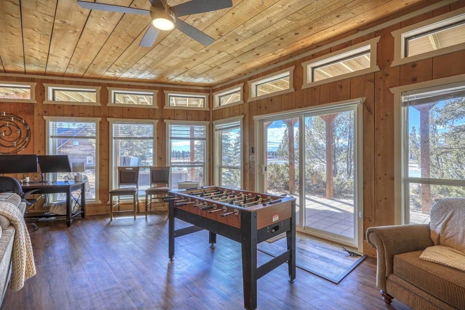 296 Carlee Place ("Nineteenth Hole Ski Chalet") House in Pagosa Springs