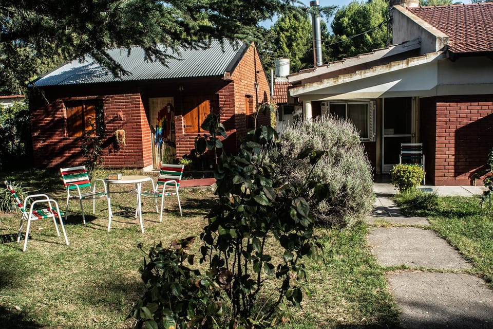 Property building, Day, Natural landscape, Garden, Garden