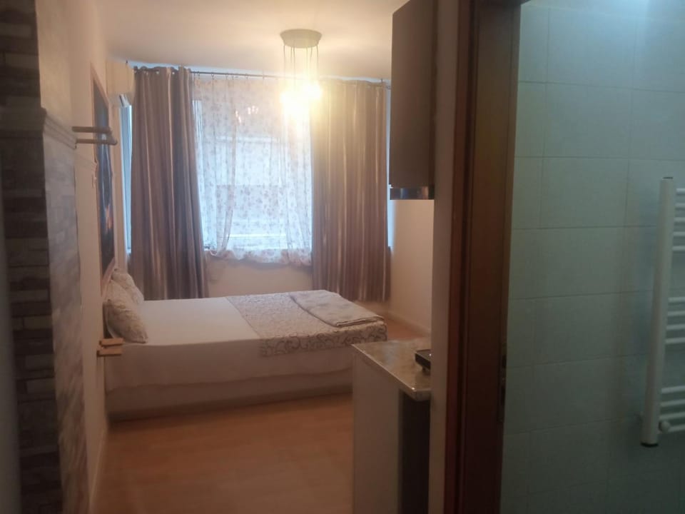 Ano Studios new renovation Apartment in Thessaloniki