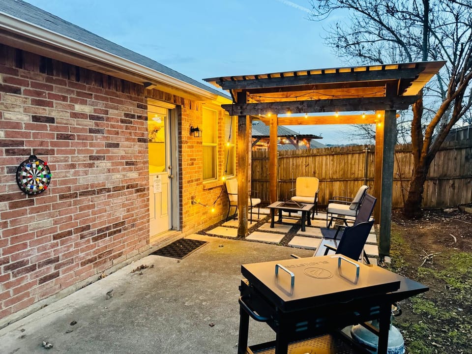 Charming Frisco Escape Minutes from PGA and The Star House in Frisco