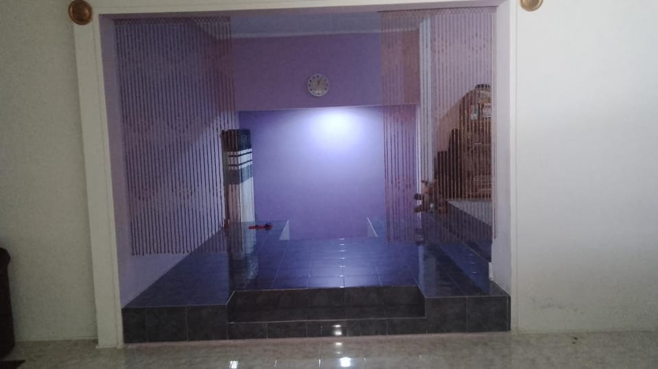 King Elephant, Homestay Pinnawala Vacation rental in Sri Lanka