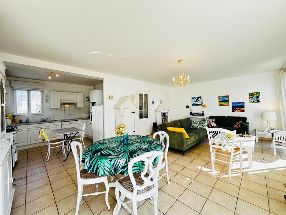 Maison lumineuse à Fouras, proche mer, 6 pers, 3 ch, jardin - FR-1-709-89 House in Fouras