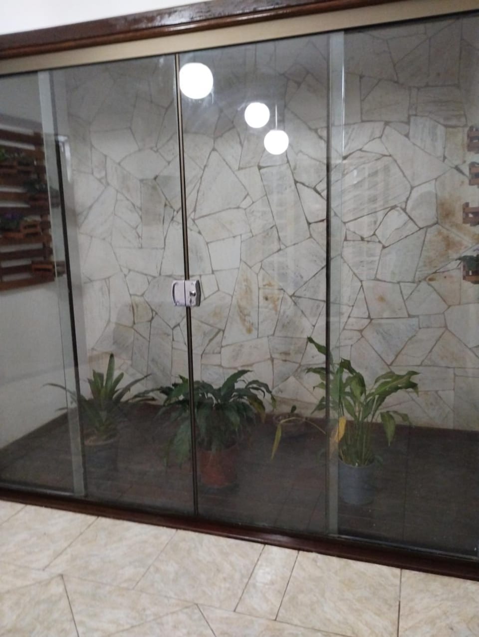 Linda casa com 2 quartos , centralizada com wi-fi e ar condicionado House in Franca