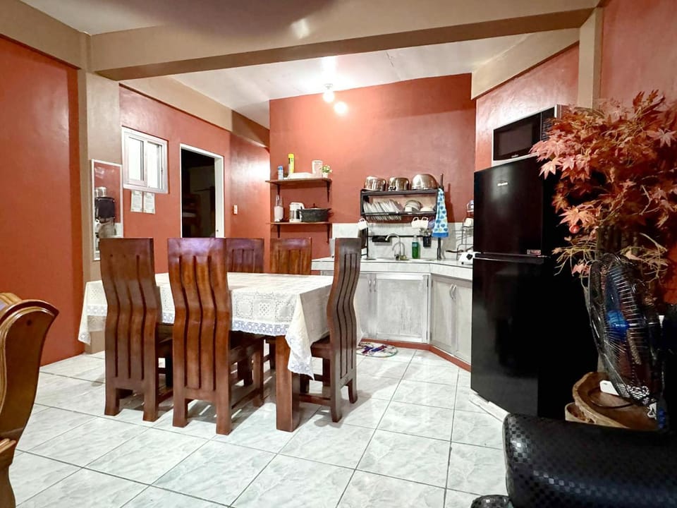 Shu cozy cottage Three spacious bedrooms Apartment in Baguio