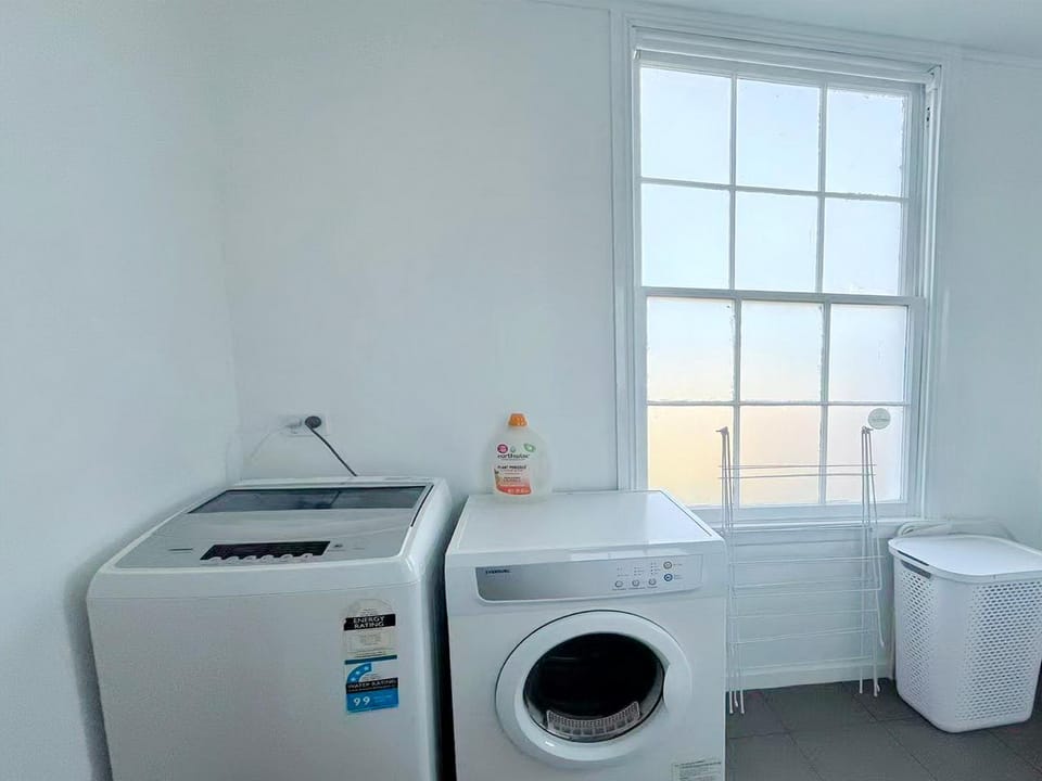 6mins to airport Large Family House House in Auckland