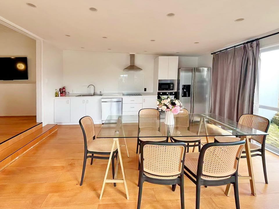 6mins to airport Large Family House House in Auckland
