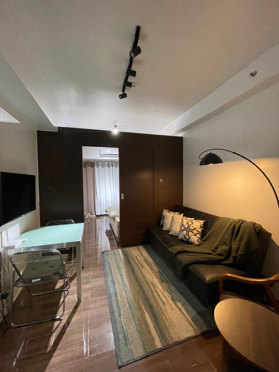 Condo in Makati Central Business District Apartment in Makati