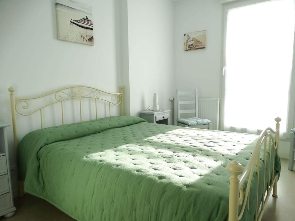 Bouée - Saint Gilles Croix de Vie Apartment in Centre-Val de Loire