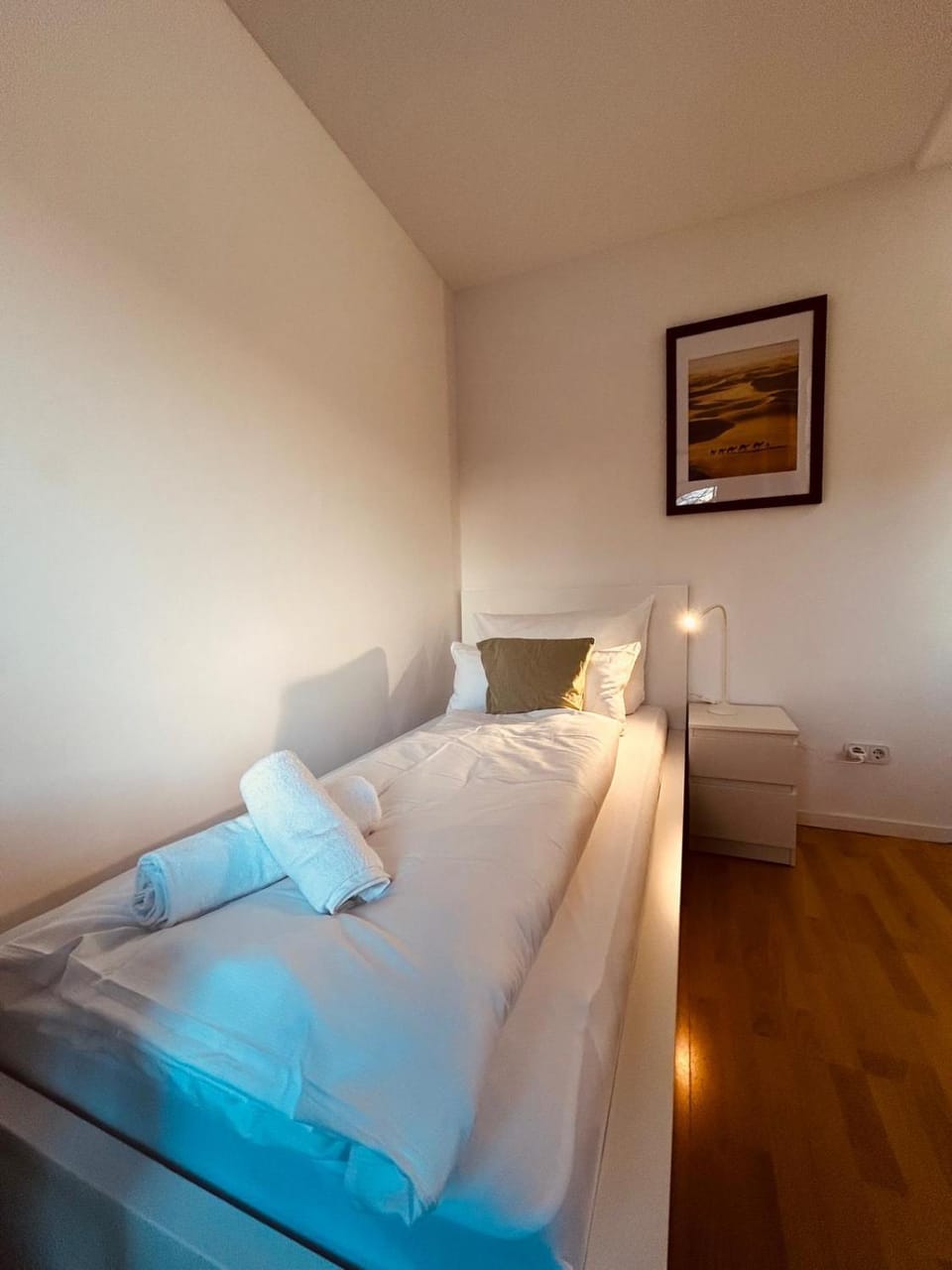 Bed, Photo of the whole room