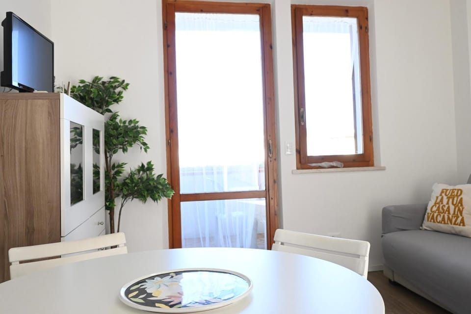 M425 - Marcelli, bilocale su due livelli con terrazzo Apartment in Marcelli