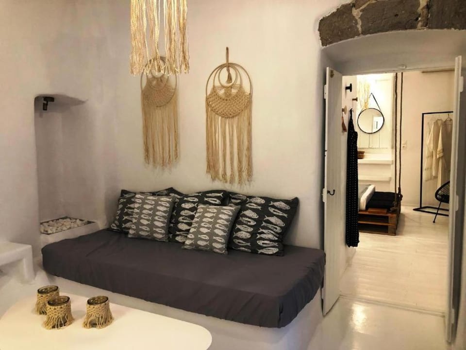 Milos Heritage Home 1883 House in Milos