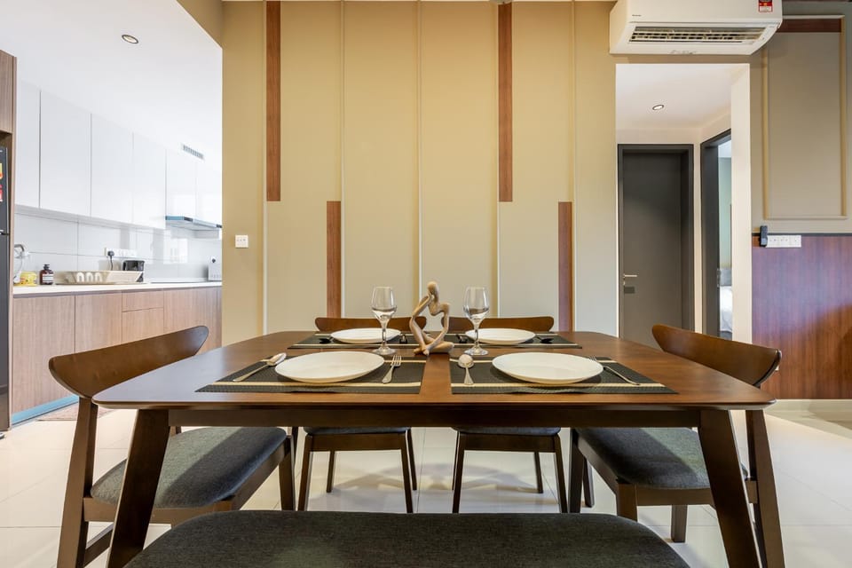 Kitchen or kitchenette, Living room, Seating area, Dining area, air conditioner