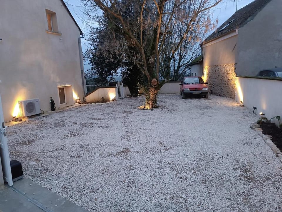 La Suite Tilleul Apartment in Île-de-France