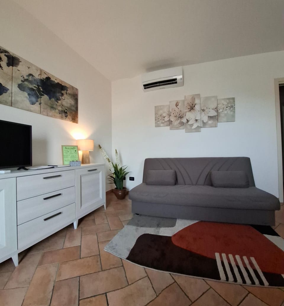 TV and multimedia, Living room, air conditioner