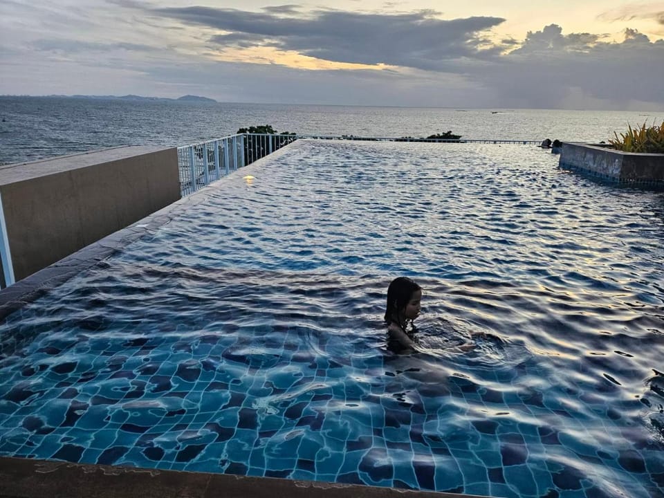 Swimming pool, Swimming pool