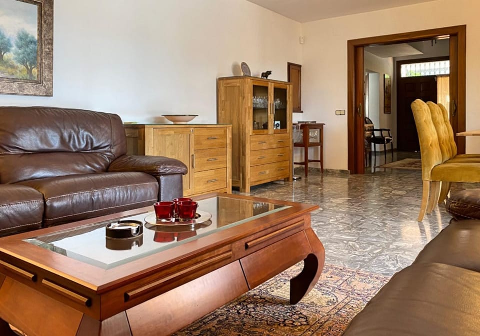 Communal lounge/ TV room, Living room