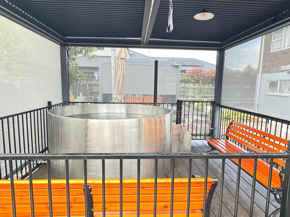 Hot Spring Bath, Hot Tub, Spa and wellness centre/facilities