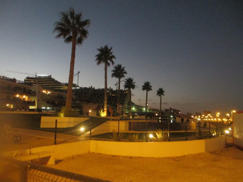 Night, Summer, Location