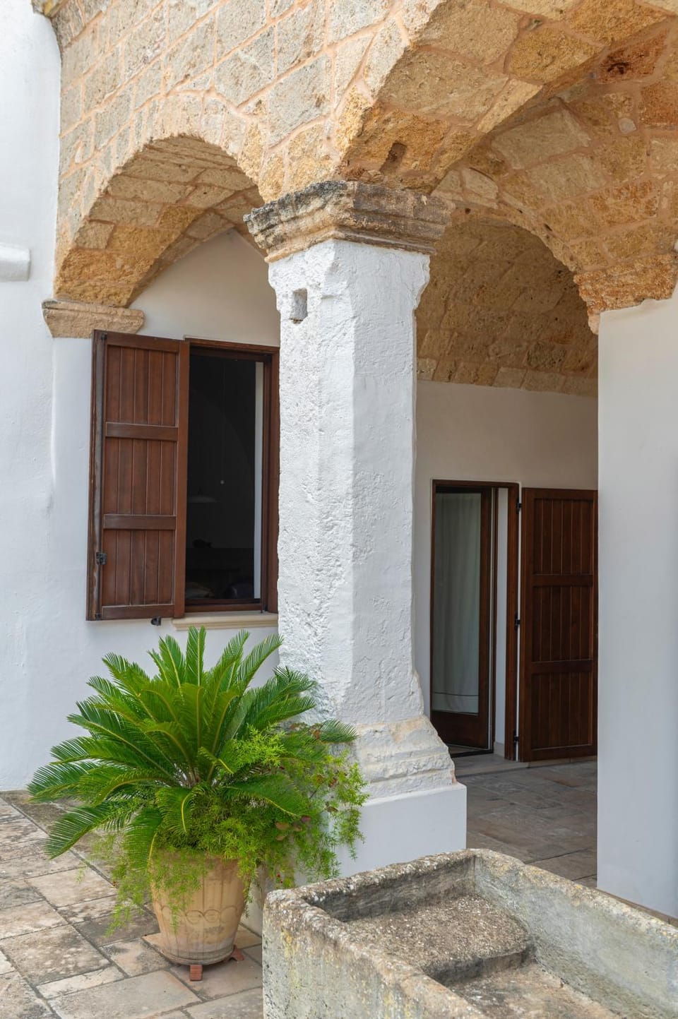 Facade/entrance, Day