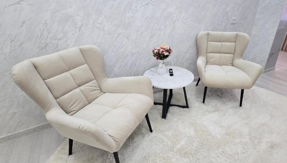 3х - ком Люкс Площадь Аль - Фараби 2 в центре Шымкента - 3й этаж Apartment in Kazakhstan