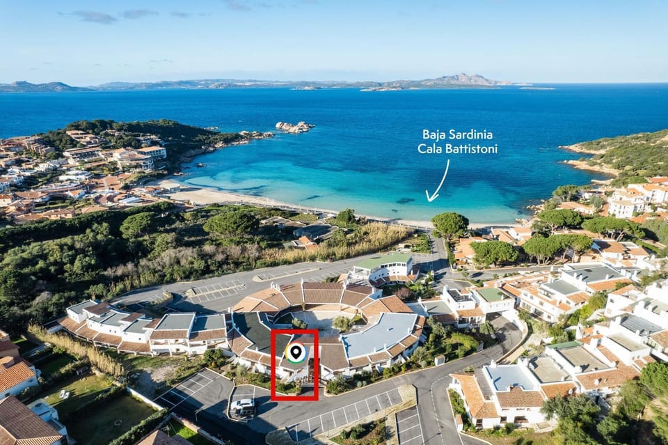 Neighbourhood, Bird's eye view, Beach, City view, Sea view, Parking