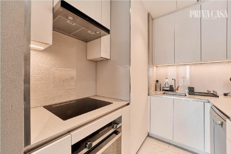 PRIVACASA - The Address Beach Resort residences Apartment in Dubai