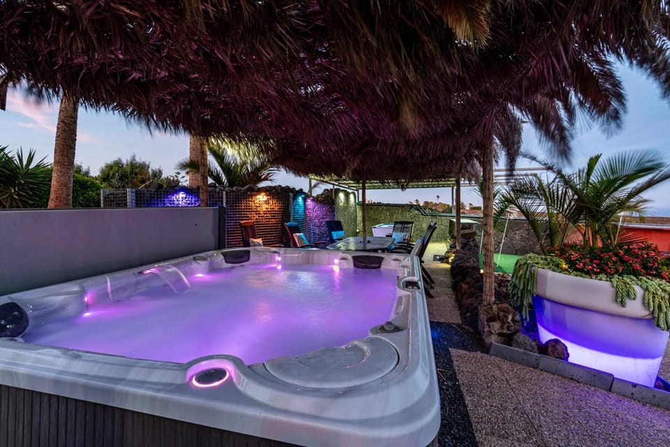 Garden, Hot Tub, Garden view, Pool view