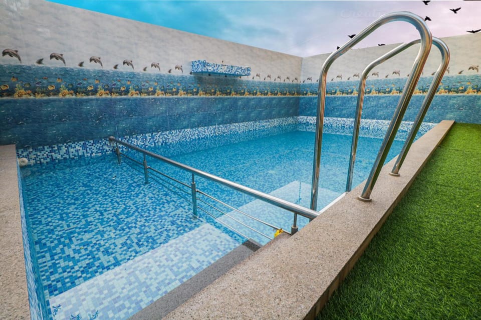 4BHK Blossom Villa By BookMyBungalow Villa in Lonavla