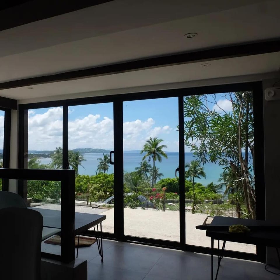 Restaurant/places to eat, Sea view
